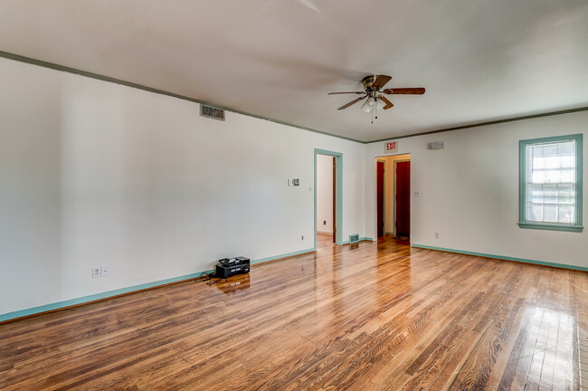 Living Room - 717 S Hester St