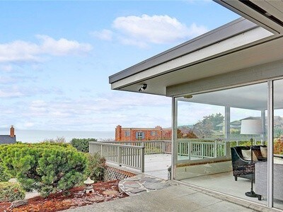 Building Photo - 2361 NW Blue Ridge Dr