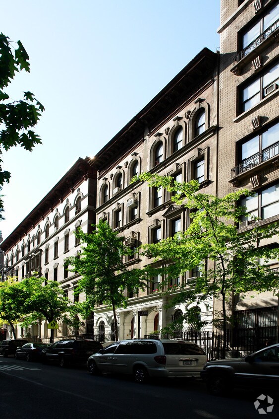 Building Photo - 202-204 W 92nd St
