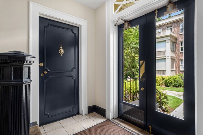 Foto del edificio - 2260 Peachtree Rd