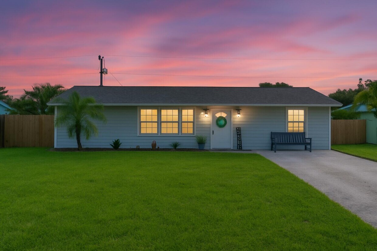 Foto principal - 5810 Tucker Rd