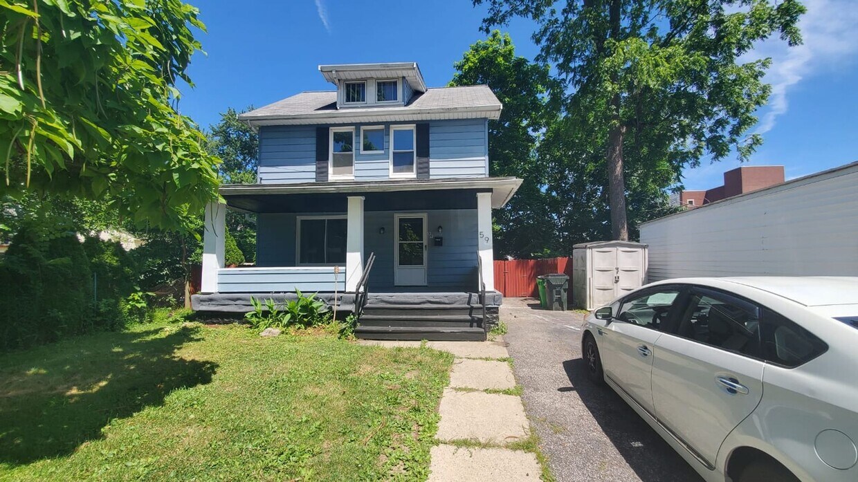 Primary Photo - 3 bedroom 1 bath home