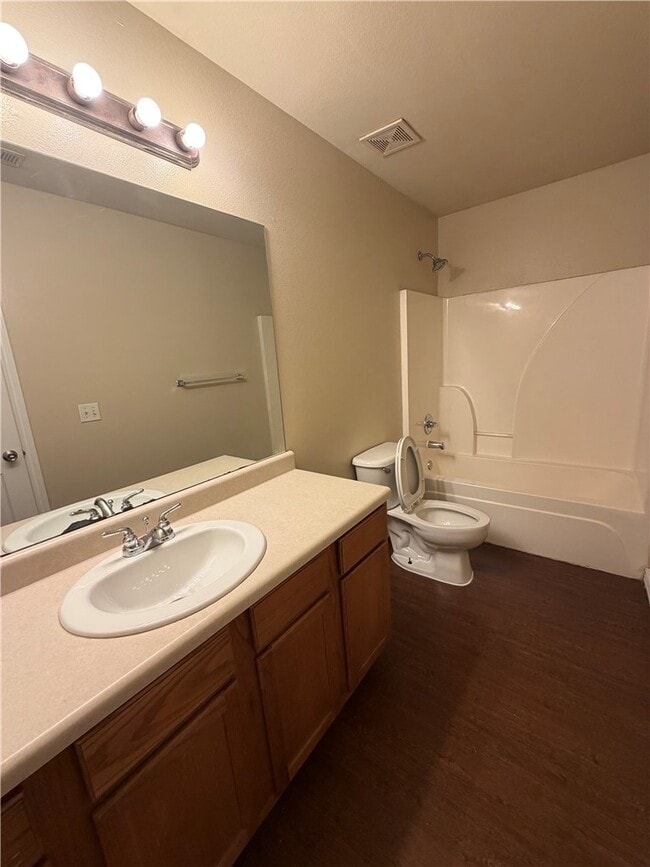 Building Photo - 231 Graystone Cir