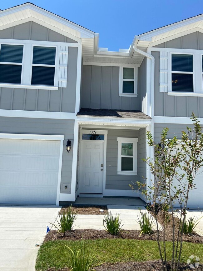 Building Photo - 7576 Shadow Lake Dr