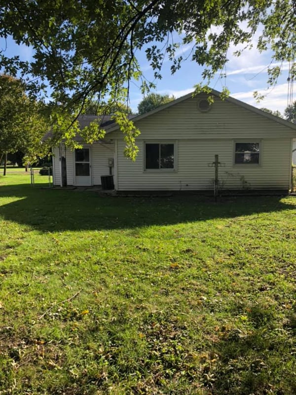 Building Photo - 423 N Emmett St