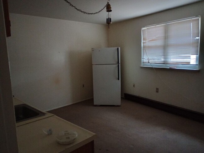 Foto del edificio - 303 S Atlantic Ave E