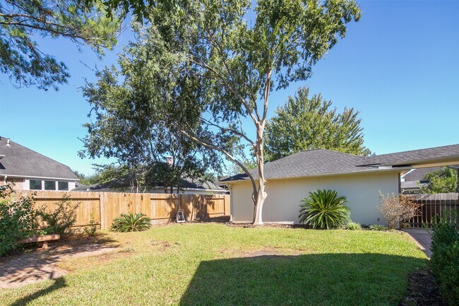 Foto del edificio - 22430 Water Edge Ln