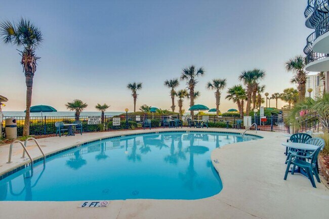 Foto del edificio - 2406 N Ocean Blvd