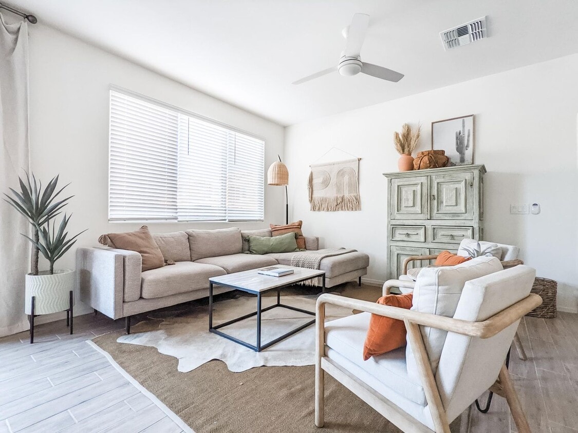 Gorgeous Fully Furnished - PRELEASE August 2026 - Gorgeous Fully Furnished - PRELEASE August 2026