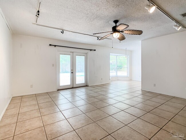 Building Photo - 4239 Burtonwood Cir