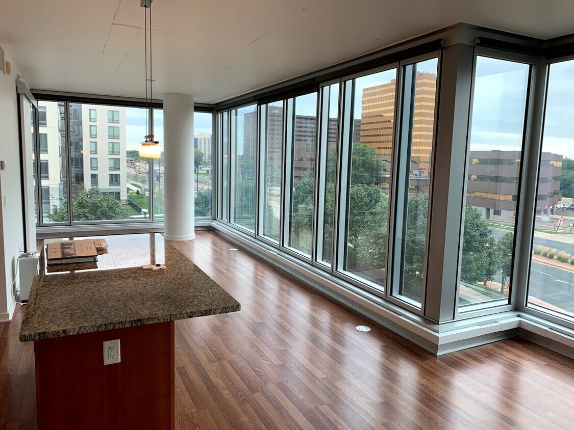 Foto principal - 8151 33rd Ave S