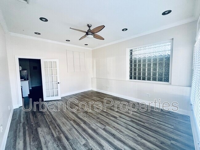 Foto del edificio - 236 4th St N