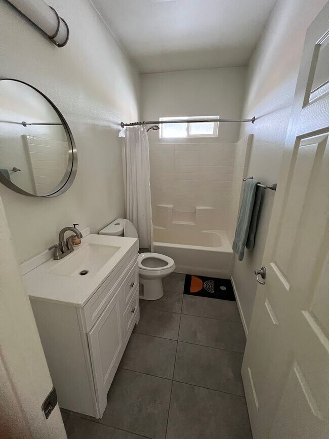 Foto del edificio - *MOVE IN SPECIAL $600 off 1st months rent*...