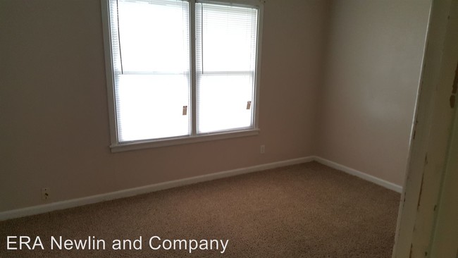 Building Photo - 2 br, 1 bath House - 2327 San Antonio