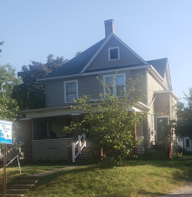 Foto del edificio - 201 E Dover Ct