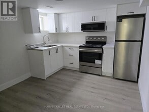 Building Photo - 111 McAllister Rd