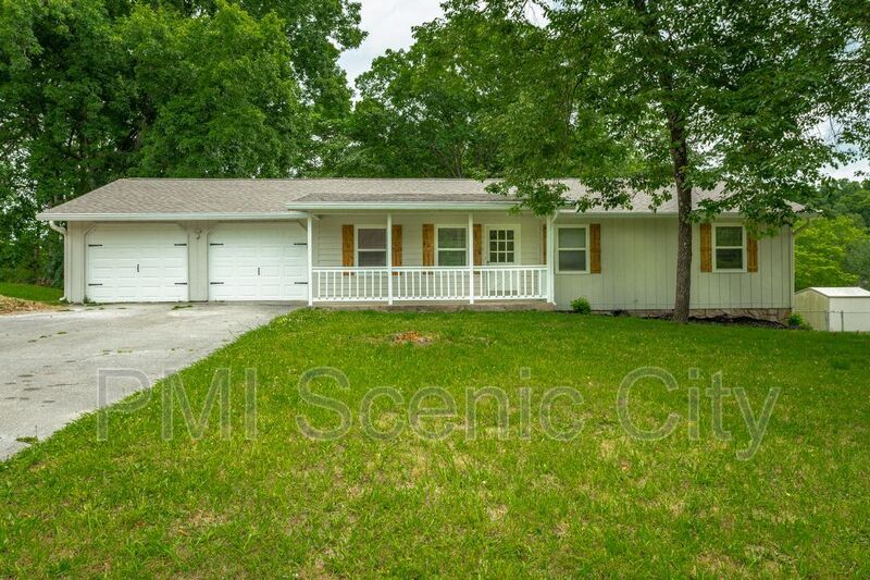 Primary Photo - 8621 Glenaire Dr