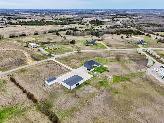 Foto del edificio - 157 Country Pl Ln