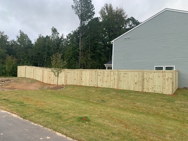 Building Photo - 100 Buckthorn Dr
