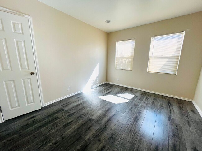 Building Photo - Broadway Ave - San Gabriel