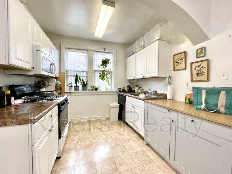 Primary Photo - 6651 Berthold Ave