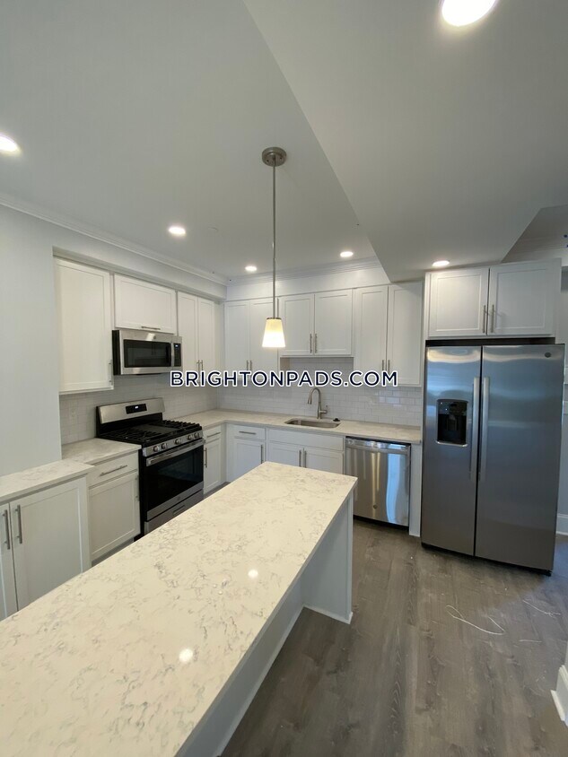 Foto principal - 120 Kenrick St