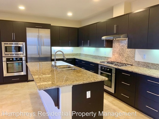 Building Photo - 4 br, 4.5 bath House - 7131 Sitio Caliente