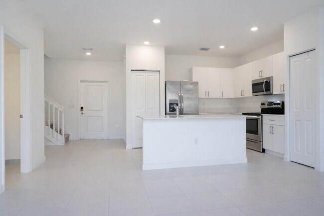 Foto del edificio - 11833 NW 47th Manor