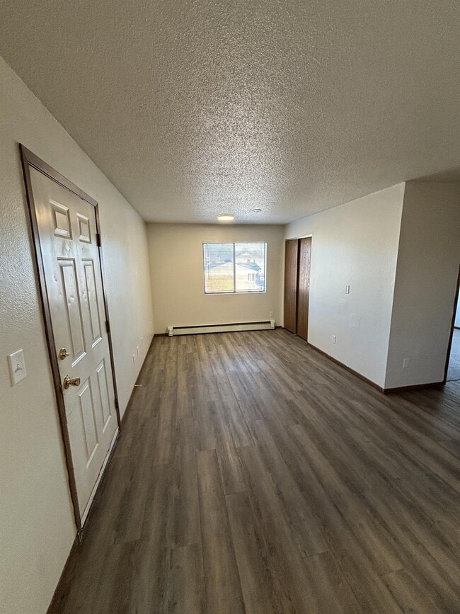 Building Photo - 619 S Johnson-5