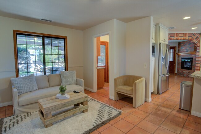 Foto del edificio - 33180 Vino Way