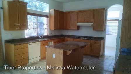 Building Photo - 8930 Beckington Dr