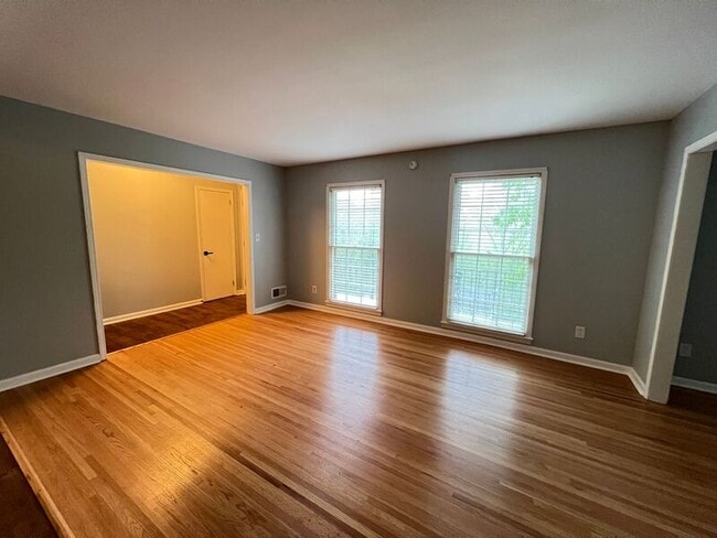 Foto del edificio - 421 Lance Ln