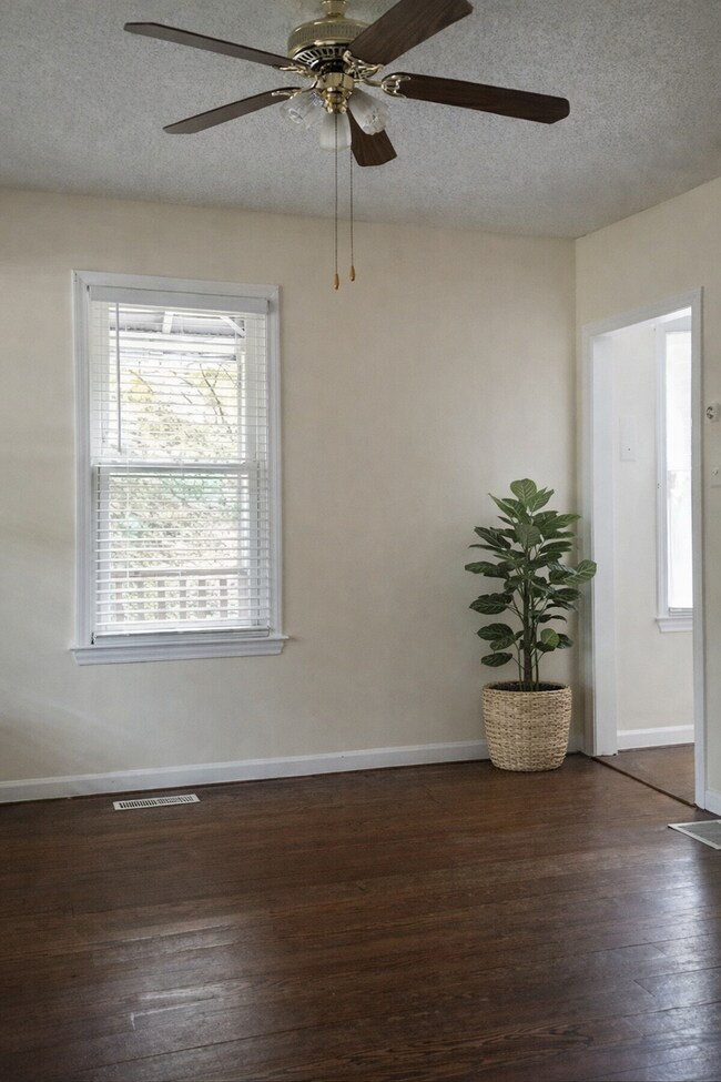 Foto del edificio - 272 Highland Ave