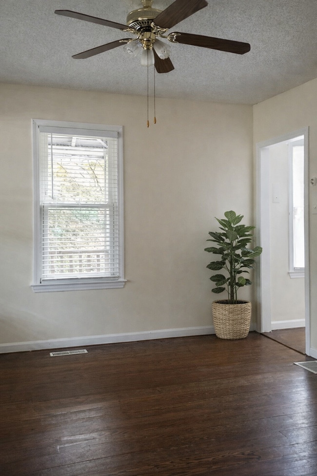 Building Photo - 272 Highland Ave