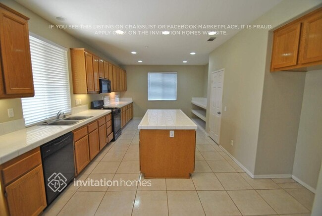 Building Photo - 15593 Faith St