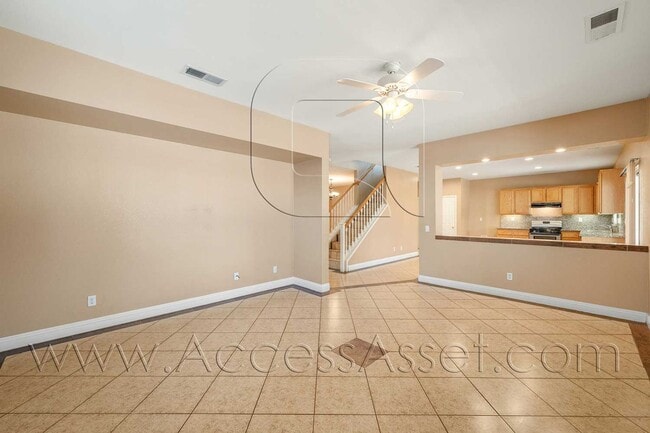 Building Photo - Captivating 3 bed/2.5 Bath Home In Beautif...