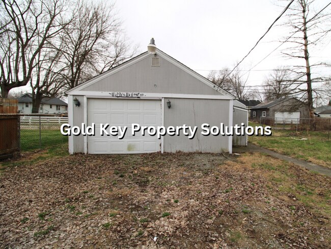 Foto del edificio - MEADOWBROOK AREA 2 BR 1 BA House with Central Air and Garage (NO SECTION 8)