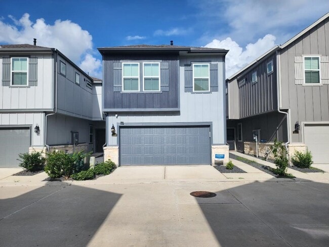 Building Photo - 1520 Red Acer Dr