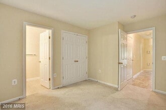 Building Photo - 23138 Blackthorn Square