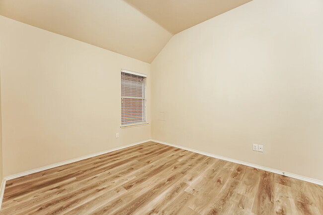 Foto del edificio - 3020 Hidden Meadow Ln