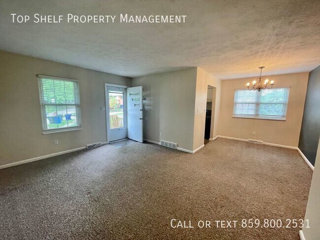 Building Photo - 2 Bedroom Duplex with Finished Basement an...