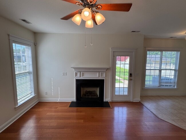 Foto del edificio - 13743 Carleen Way Dr