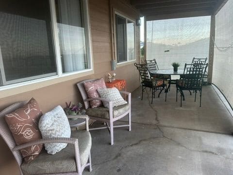 Building Photo - 250 Liholiho St