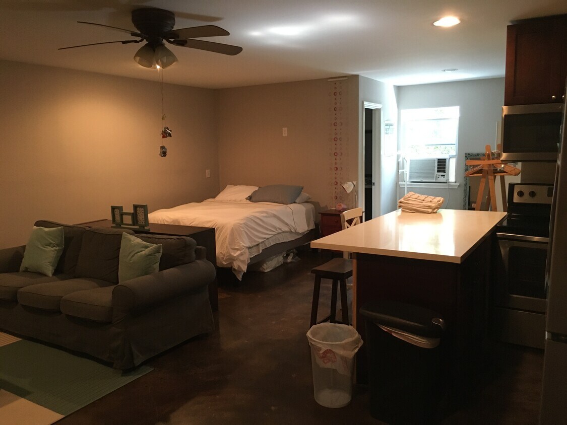 1713 Albans Rd, Houston, TX 77005 House Rental in Houston, TX