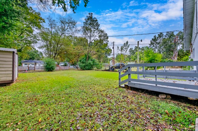 Foto del edificio - 203 Ash Ave