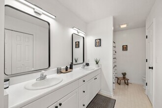 Building Photo - 515 Pearson Town Rd