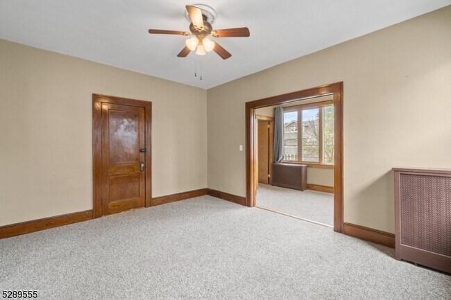 Foto del edificio - 31 Dawson Ave