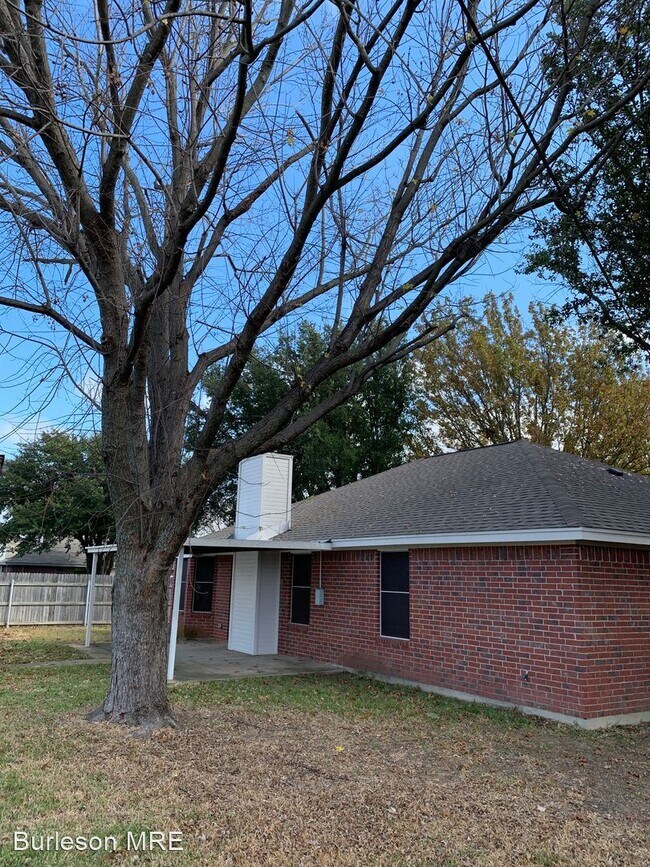 Building Photo - 3 br, 2 bath House - 1132 Vaden St