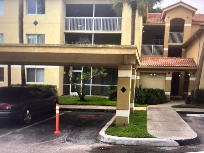 Foto del edificio - 410 S Park Rd