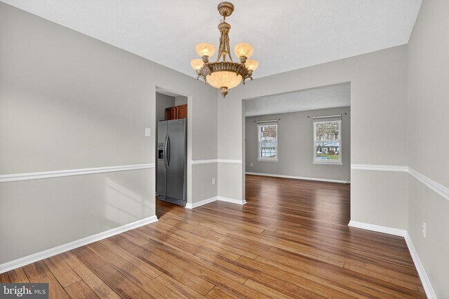 Foto del edificio - 8813 Francesca Dr